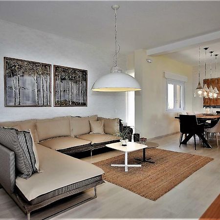 Villa Rodea Rodhia  ภายนอก รูปภาพ